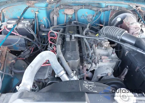 1992 Jeep Wrangler / Yj из США, поврежденный, VIN 2J4FY29S8NJ550748